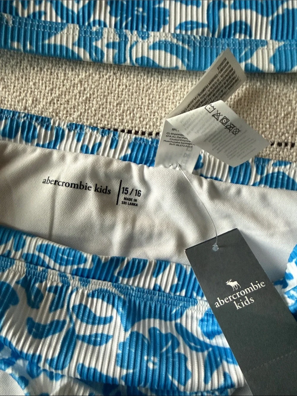 NWT abercrombie kids Blue & White Floral Ribbed Bikini Set size 15/16